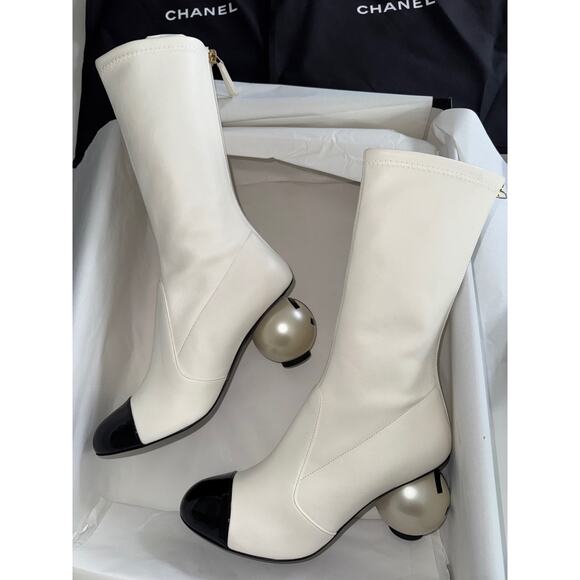 Chanel 25K White Black Pearl Ball Heel CC Logo Stretch Leather Midcalf Boot 37.5 - Picture 15 of 16